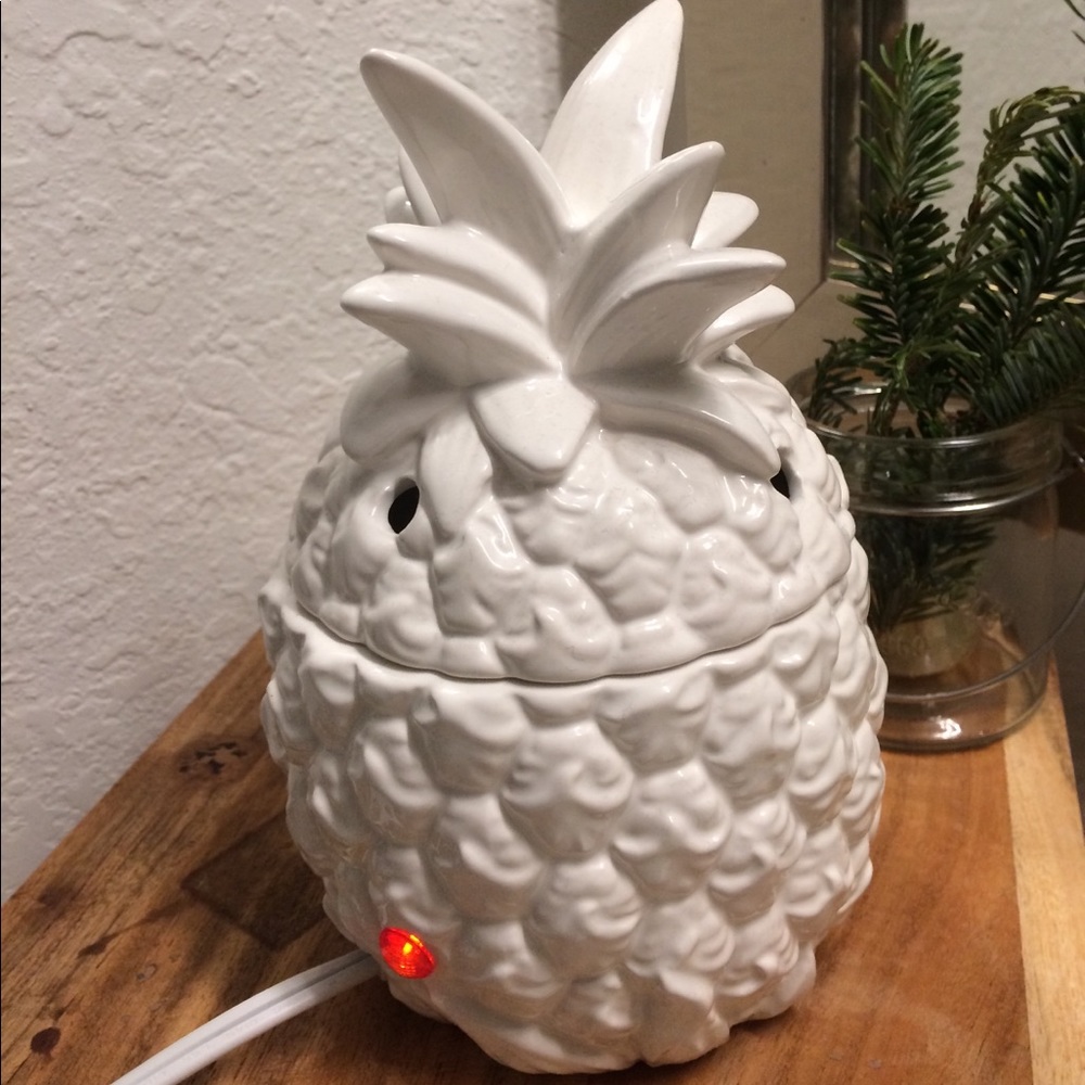 Pineapple wax tart warmer